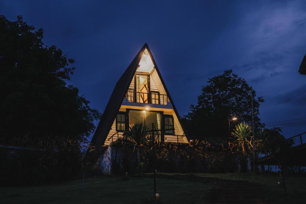 Nang Non Camping Ville นางนอนแค้มป์ปิ้งวิลล์ Мае Сай Экстерьер фото